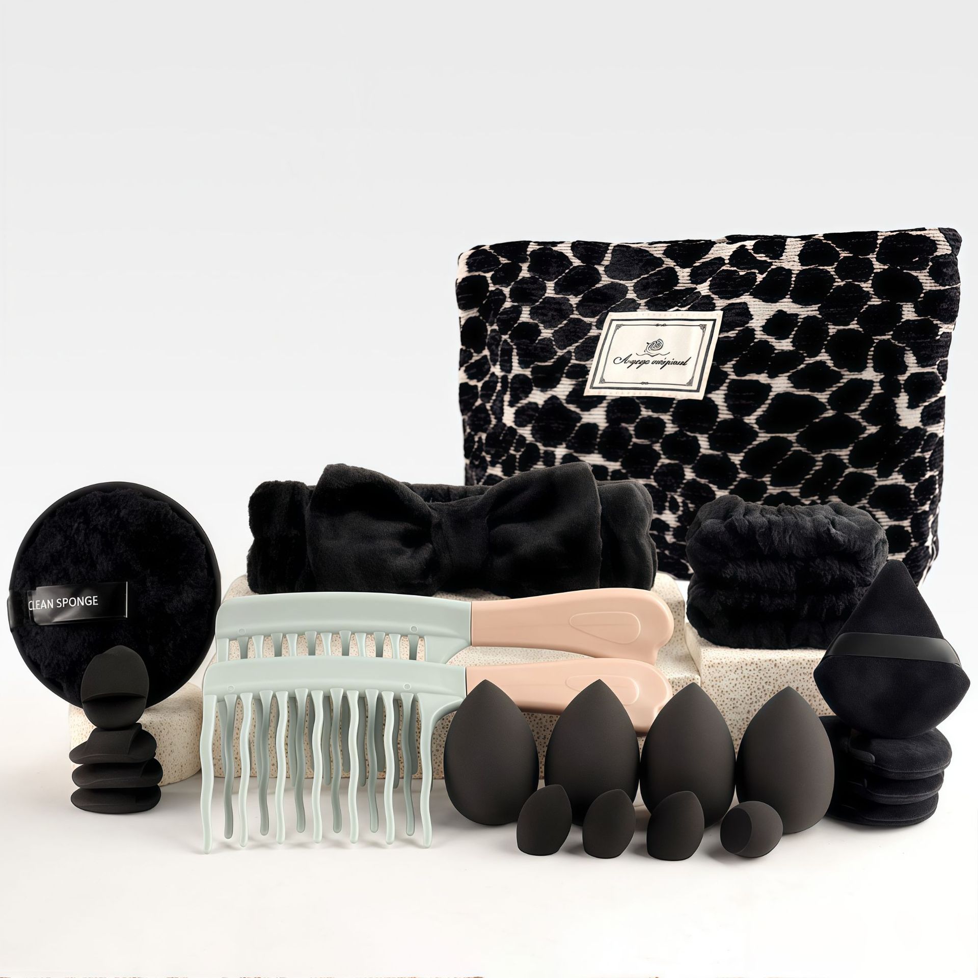 Makeup Brush Set Chic Fragranc - đánh giá và giá Travel Accessories Kit