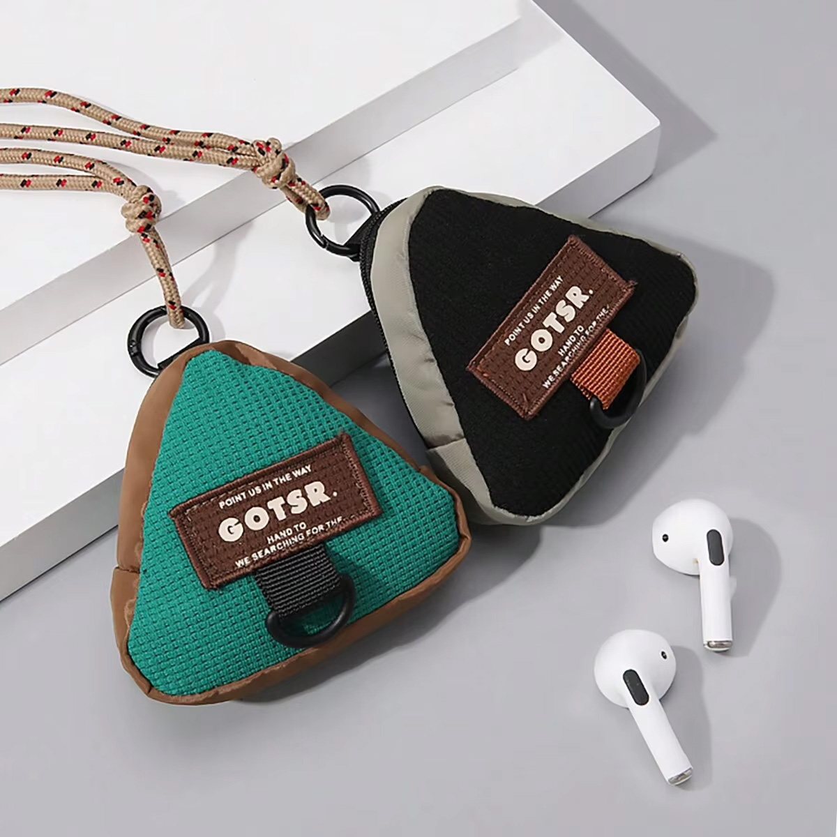 1Pcs Portable Mini Triangular  - đánh giá và giá Travel Accessories Jewelry